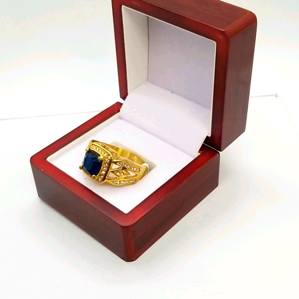 Mans ring - Picture 2 of 3